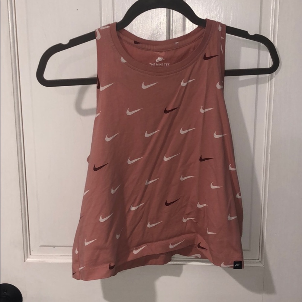 nike cropped tank top size small